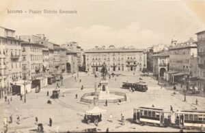 Cartolina d'epoca - Livorno. Piazza Vittorio Emanuele 1915