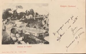 Cartolina d'epoca - Tempio Pausania (Sassari). Fontana di Pastini 1904