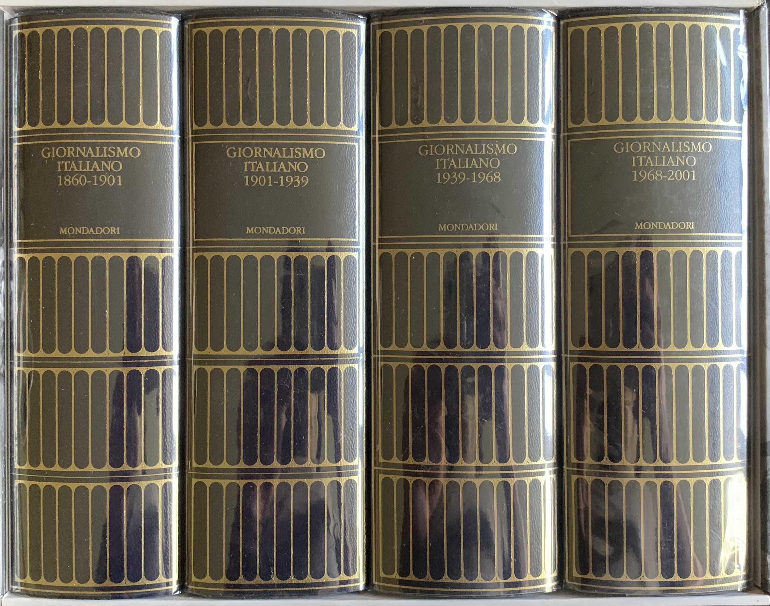 Contorbia, Franco (a cura di) - Giornalismo italiano 1860-2001. 4 volumi   [Mondadori Milano, 2009] - immagine 1